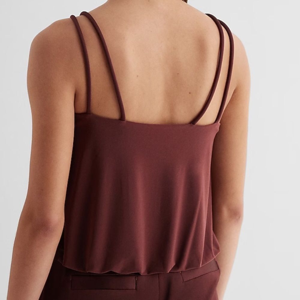 Express Double Strap Loop Tank - Picture 4 of 8